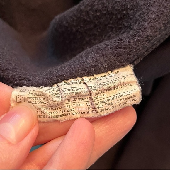 Pirates of the Caribbean Sweatshirt Mens M Full Zip Skeleton Bones Disney Parks - Picture 7 of 10